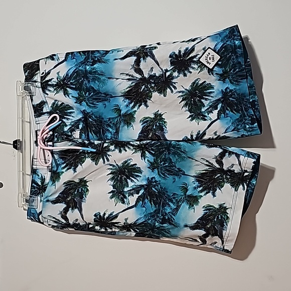 Nearly new American Eagle Palm Board Short Swim Trunks Sz S               Box 11 - Picture 1 of 6